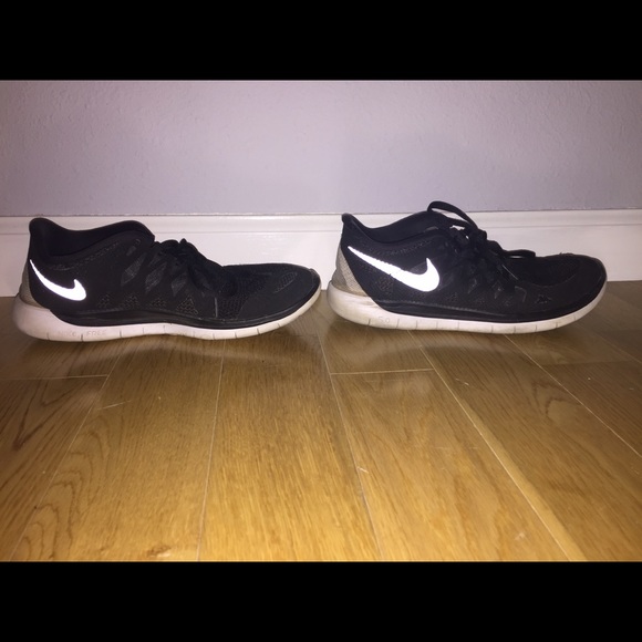Nike Shoes - Nike Free Run 5.0