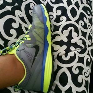 Used Men's Nike Duel Fusions