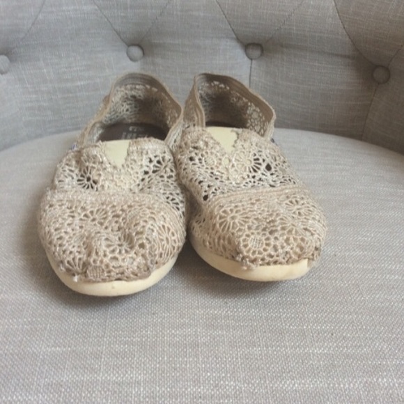 BOGOFREE! Crochet Toms - Picture 3 of 4