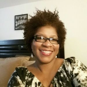 Meet your Posher, Suzanne