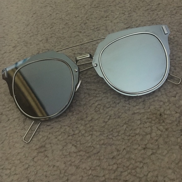 Reflective trendy sunglasses NEVER WORN