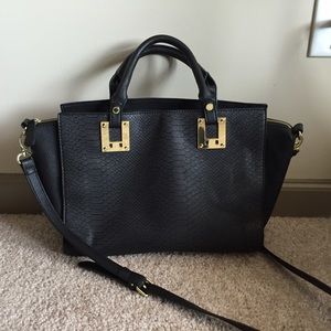 Steve Madden black tote