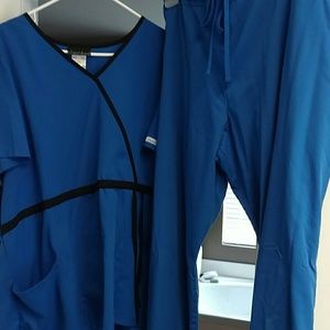 Royal blue/ black scrub set