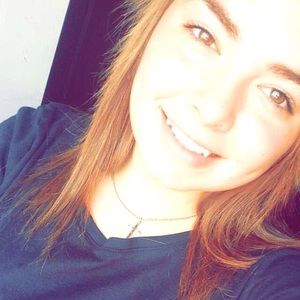 Meet your Posher, Izabella