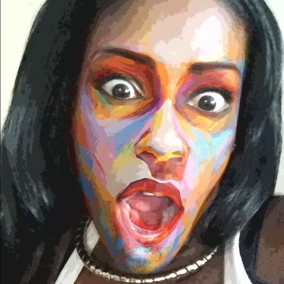 Meet your Posher, Elisa