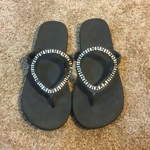 Sanuks flip flops