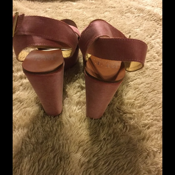 NWT Baltarini Sandals Sz 9 - Picture 4 of 4