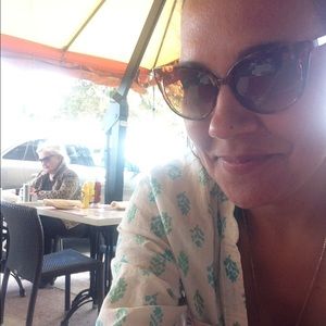 Meet your Posher, Aleta