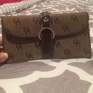 Dooney&Bourke Wallet