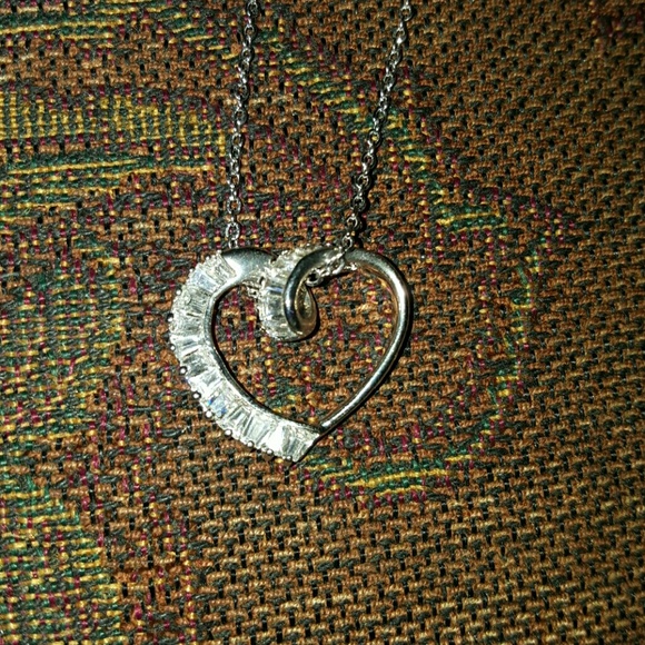 Fashion heart cubic zirconia necklace