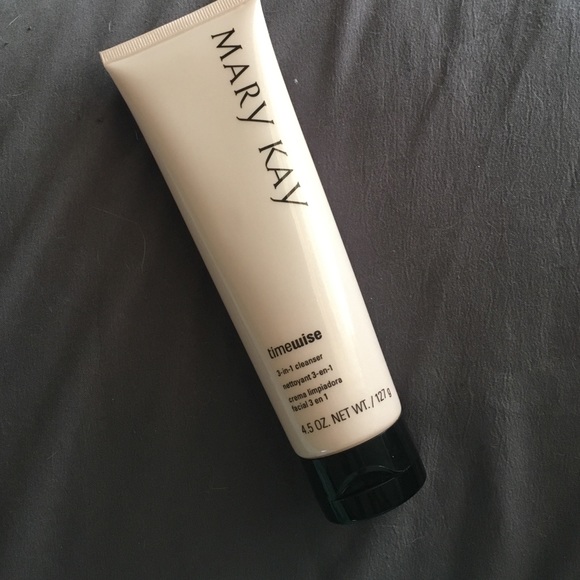 Mary Kay Time-Wise 3-in-1 cleanser