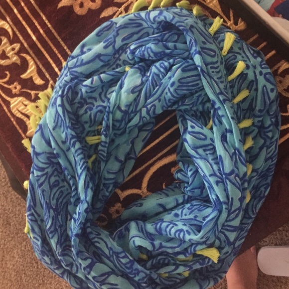 Lily Pulitzer infinity scarf
