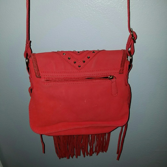 HP -9/16 GORGEOUS RUST CROSSBODY W FRINGE - Picture 2 of 4
