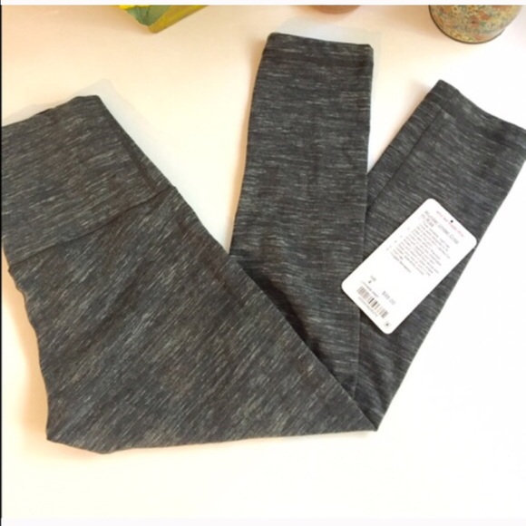 SOLD Ⓜ️Lululemon Heather Rain Touch Gator Green - Picture 2 of 2