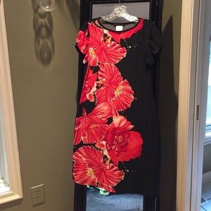 SALE Pop of color dress