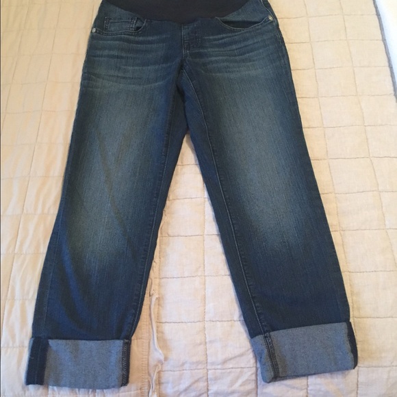 Maternity jean capris