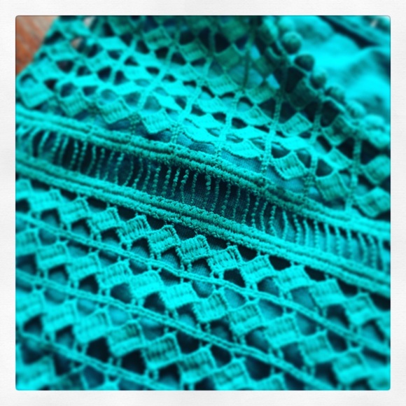 ✳️ Stylus Top - Picture 2 of 4