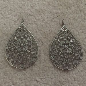 Silver floral pattern drop earrings