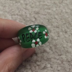 Green floral peace ring