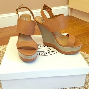 Steve Madden Nude Wedges