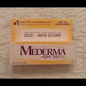 1 box of New 0.7 oz. Mederma Scar Cream +SPF 30
