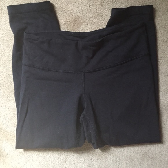 LuluLemon Capri Black Leggings/Running Pants