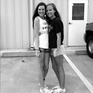 Meet your Posher, Lyndsey