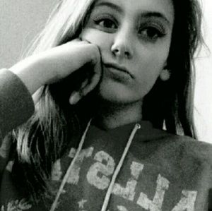 Meet your Posher, Alyssa