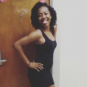 Meet your Posher, Derrica