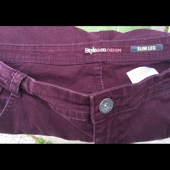 EUC Style & Co Slim Leg Jeans Wine-Colored - Picture 4 of 4
