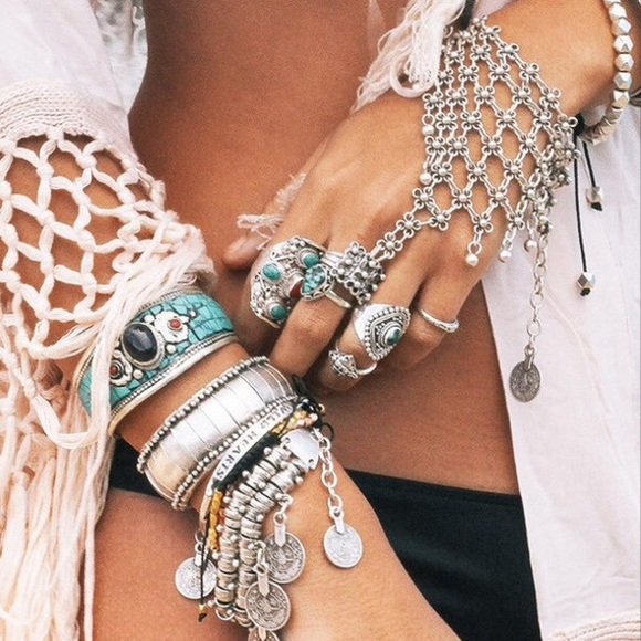 Accessories - ****Bundle****Boho Hand Star Bracelet Chain