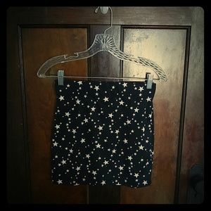 Black and white star print mini skirt