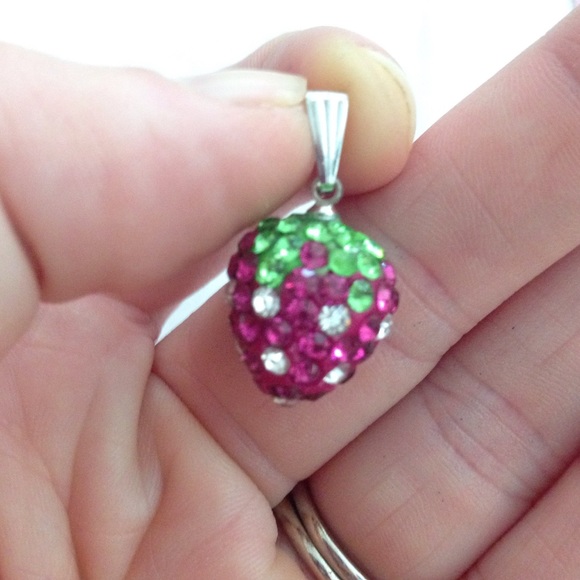 Strawberry Crystal pendant for necklace ✨🌟🍓❤️❣