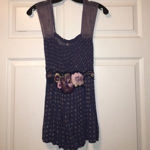 Beautiful Free People top with lace