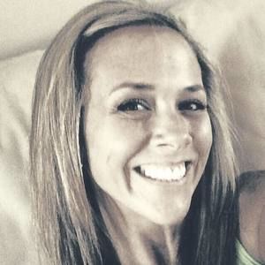 Meet your Posher, Lara