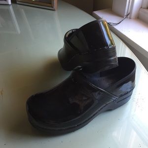 Dansko  black payent size 41 never worn