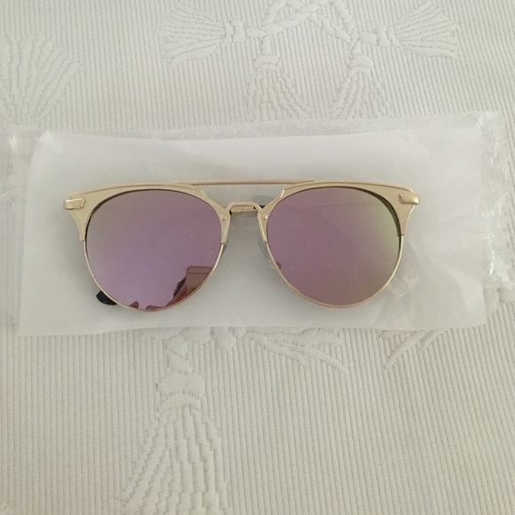 Accessories - Goldie Sunnies