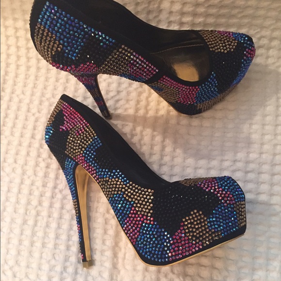 Sparkling Multi-color Rhinestone Pumps - Picture 2 of 4