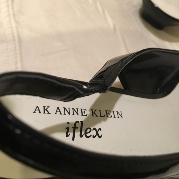 All man made AK Anne Klein size 8 1/2 , worn once - Picture 4 of 4