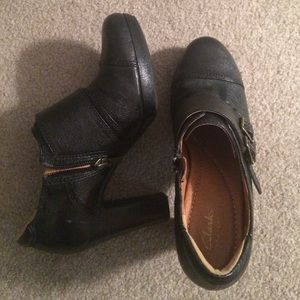 Black Clarks bootie