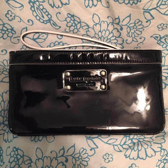 ❌SOLD❌Kate spade wristlet clutch