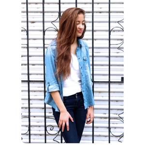 Meet your Posher, Vanesa