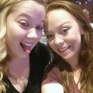 Meet your Posher, Corinne