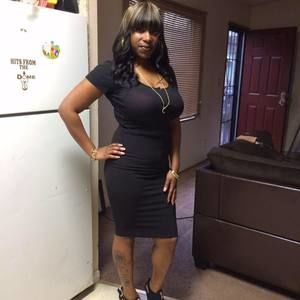 Meet your Posher, Esha