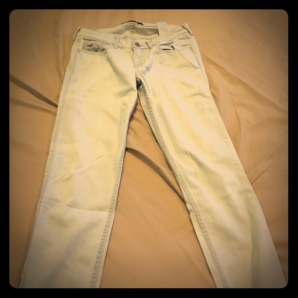 *New* Hollister Light jeans - Picture 1 of 4