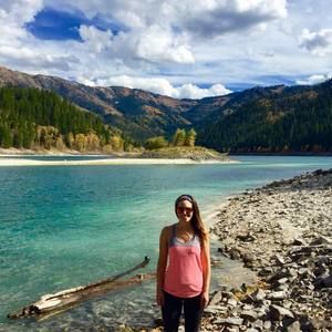 Meet your Posher, Julie