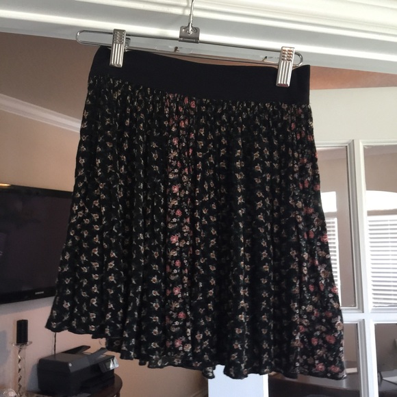 Pleated floral free people skirt