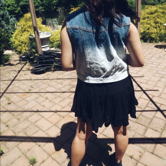 Denim Ombré Studded Vest - Picture 3 of 3