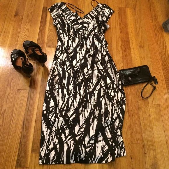 Maggy London dress *30% off bundle*