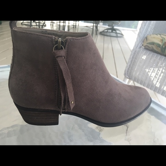 Light brown booties - Picture 3 of 4